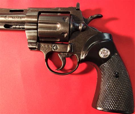 Denix Replica Gun Colt Python 357 Magnum Revolver Pistol 4 Inch Model