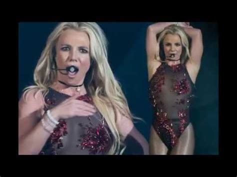 Britney Spears Flashes Her Figure On Stage Youtube