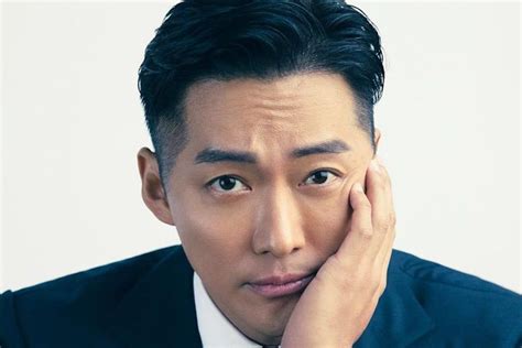 shurch namgoong min in talks to star in new webtoon based drama about divorce lawyer