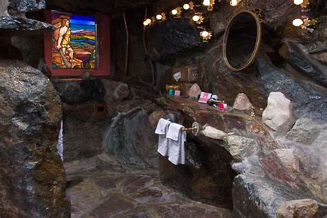 awesome fantasy themed adult hotel rooms