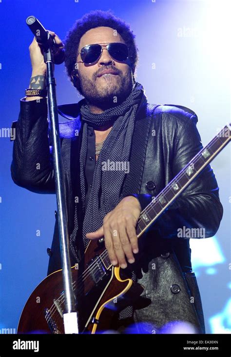 Berlin Germany 05th Nov 2014 Us Singer Lenny Kravitz Performs At O2