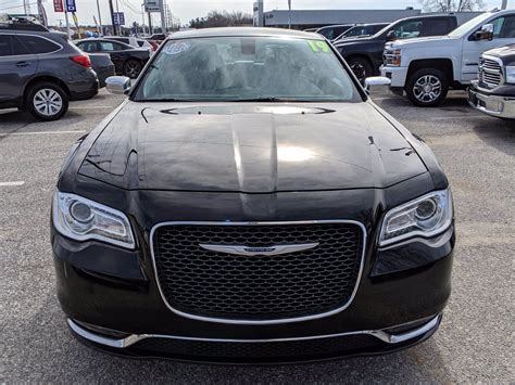 Certified Pre Owned 2019 Chrysler 300 Limited Rwd 4dr Car