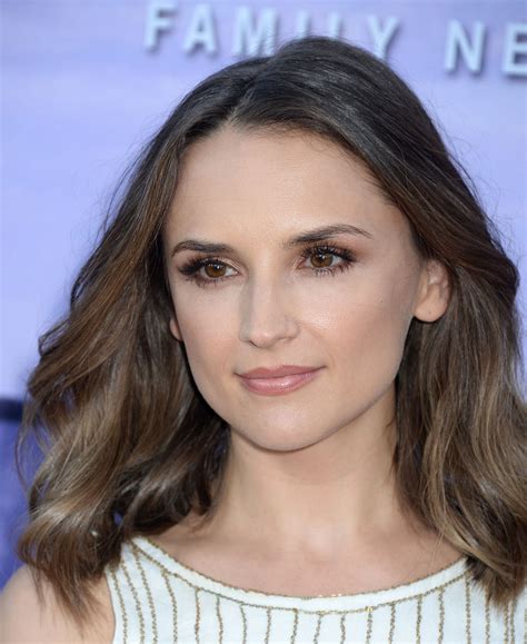 Oct 21, 2020 · rachael leigh cook is the daughter of joann and thomas h. Rachael Leigh Cook - Hallmark Movies and Mysteries Summer ...