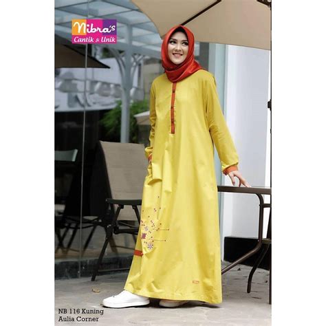 Kamu juga bisa menggunakan pasmina warna biru dongker juga lho. Baju Gamis Kuning Kunyit Cocok Dengan Jilbab Warna Apa ...