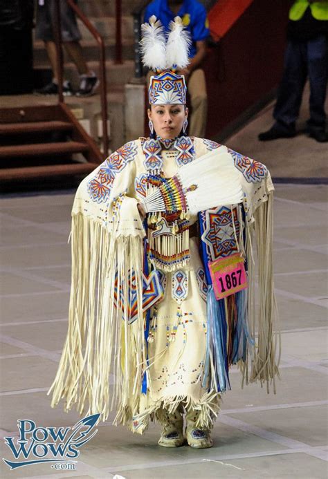 Buckskin 2014 Gathering Of Nations Native American Women Native
