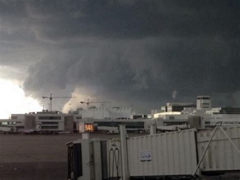 Spring Storm 2014 Eight Tornadoes Hit Denver Video Us Latinos Post