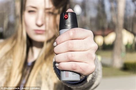 Texas Teenage Girls Get In Pepper Spray Fight In Canteen Daily Mail