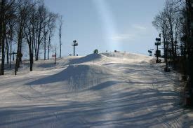 Paoli Peaks Ski Resort Guide, Location Map & Paoli Peaks ski holiday