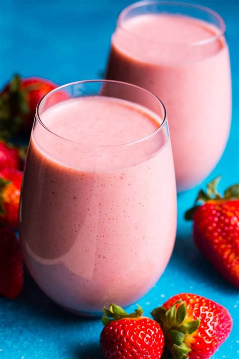 At home healthy smoothie recipes. 4 Ingredient Strawberry Smoothie Recipe - iFOODreal.com ...