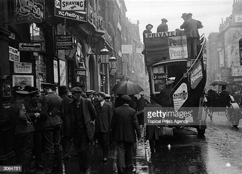 Fleet Street Photos And Premium High Res Pictures Getty Images