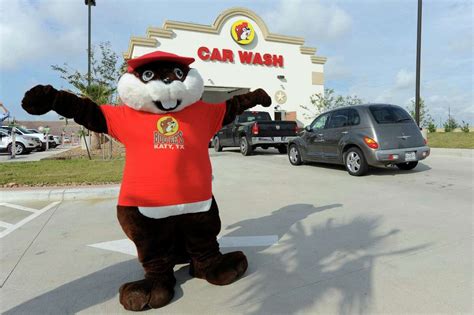Guinness Says Buc Ees Carwash In Katy Is Worlds Longest