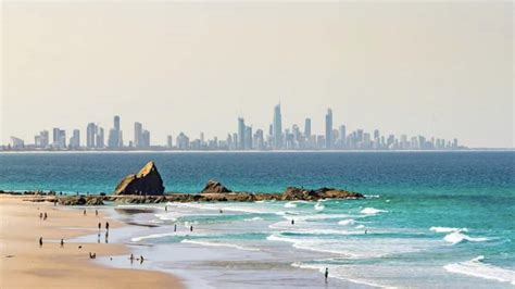 Currumbin Beach Surfer Dies After Being Pulled Unconscious From Water