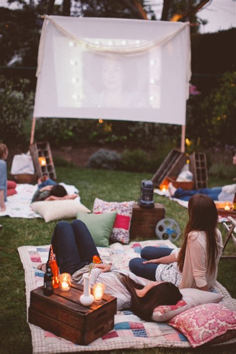 18 Cool Birthday Party Ideas For Teenagers Theyll Flip Over Raising
