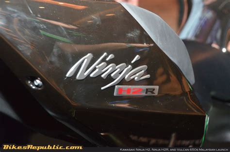Kawasaki ninja h2r bikes price in india: Kawasaki Ninja H2 and Ninja H2R plus Vulcan 650S debuts in ...