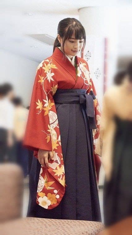 Самые новые твиты от 広瀬すず (@suzu_mg): 広瀬すず ちはやふる 袴 kimono | 広瀬 すず 画像, 女性, 袴