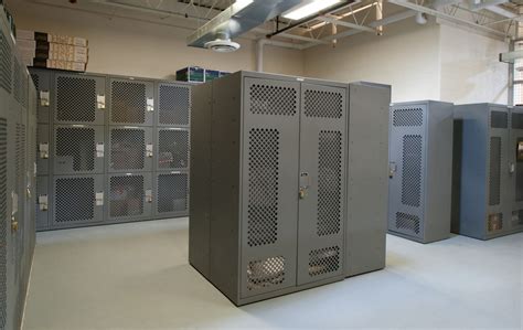 Police Lockers Donnegan Systems Inc