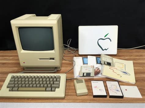 Apple Macintosh 128k Ph