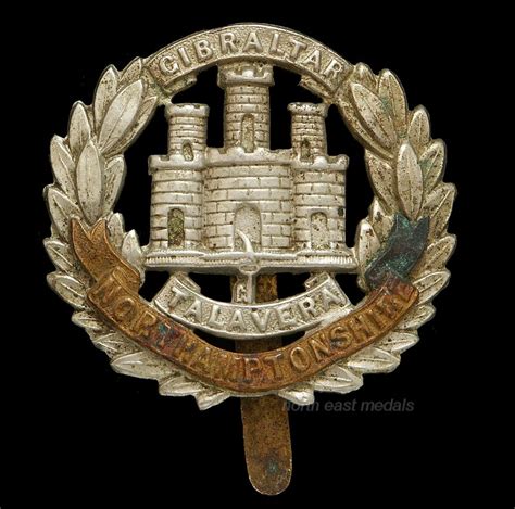 Northamptonshire Regiment Cap Badge British Badges And Medals