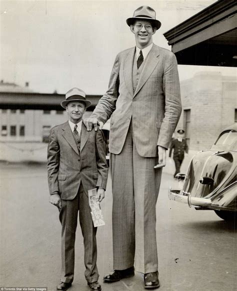 Rare Color Footage Of The World S Tallest Man Who At Feet Inches