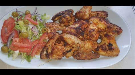 Kichambue kisamvu, ukikoshe, kisha ukitwange kilainike. How to make barbecue chicken wings/jinsi ya kupika vipapatio - YouTube
