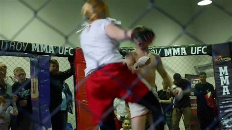 Girl Beats A Guy In Mma Fight Youtube