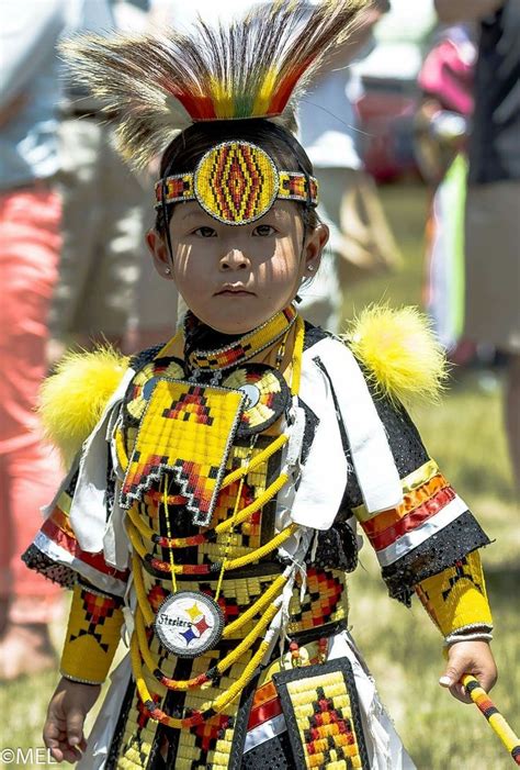 Powwow Native American Regalia Native American Indians Native