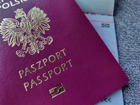 Paszport biometryczny zgodny z programem ruchu bezwizowego Z wizą