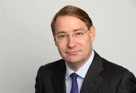 What is swift code of equinet bank ag frankfurt am main branch ? „Schalke-Refinanzierung ist ein Paradebeispiel ...