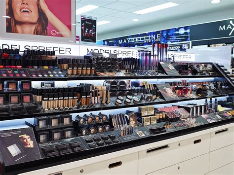 Image Result For Priceline Cosmetics Cosmetic Display Cosmetic Store