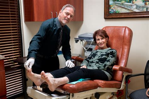 11 Signs That You Need To See A Podiatrist