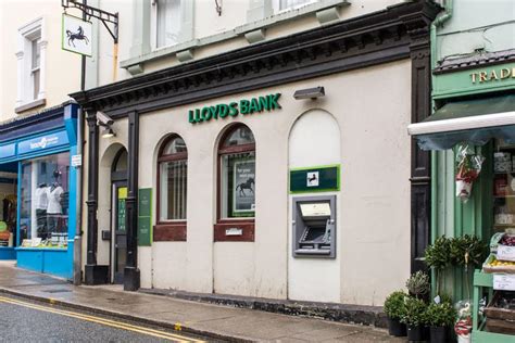 Lloyds banking group plc is a british financial institution formed through the acquisition of hbos by lloyds tsb in 2009. Pembroke: Lloyds Bank branch to close down due to 'under ...