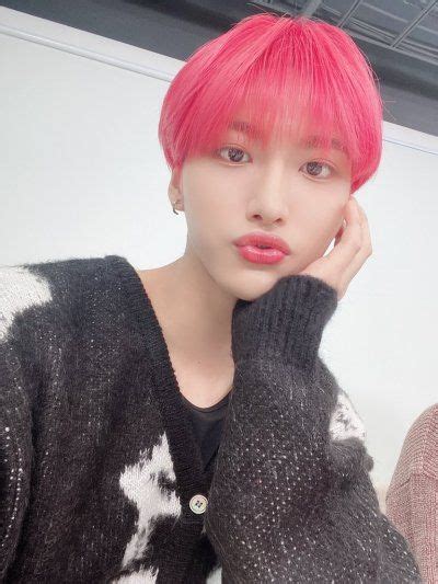 S E O N G H W A In 2021 Park Seong Hwa Pink Hair Red Hair