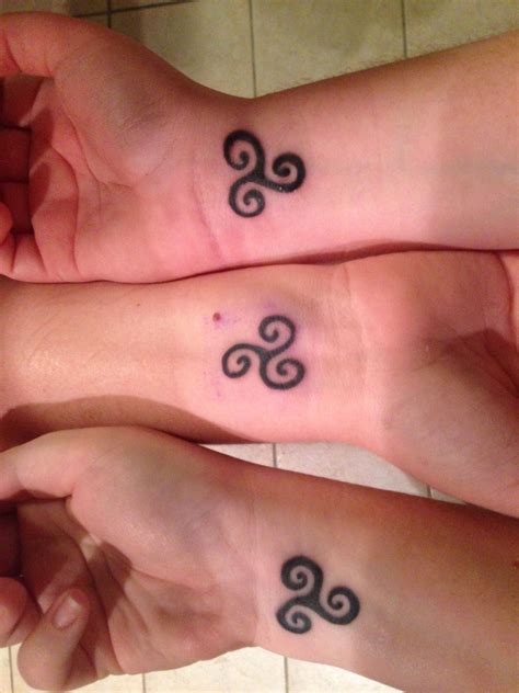 Sisters Symbol Tattoo Sister Symbol Tattoos Sister Symbols Tattoos