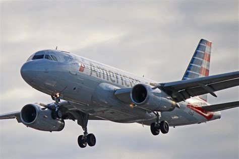 N828AW: American Airlines Airbus A319-100 (By Way Of U.S. Airways)