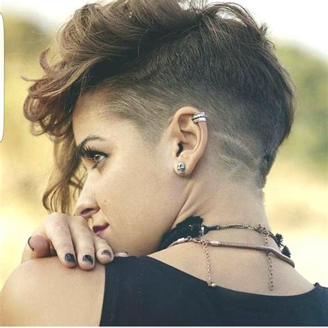 Asymmetric pixie cut for thick hair 30 Trendy short hairstyles for thick hair - Hair Style 2020