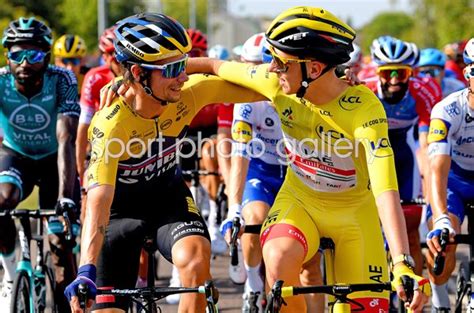 Tadej pogačar (uae team emirates) memenangkan etape 2 tour of slovenia, mengambil alih kepemimpinan balapan setelah bermain solo hingga finish di celje. Tadej Pogacar & Primoz Roglic Slovenia Paris Stage Tour de ...