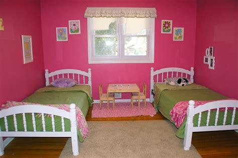 Sweet Adorable Twin Girls Bedroom Ideas