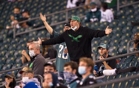 Survey Reveals The Most Annoying Nfl Fans And The Players Who Whine