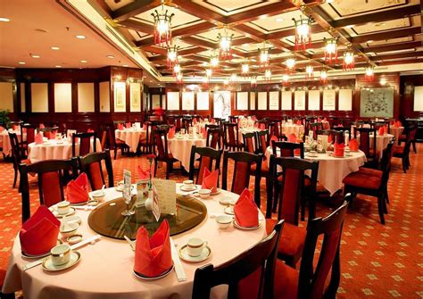 Occupying the top level of a multistorey car park overlooking the perdana botanical garden, flamboyant celebrity chef ismail's restaurant is one of kl's best. Ming Palace Chinese Restaurant (Corus Hotel Kuala Lumpur ...