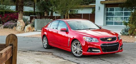 Motor Trend Compares The 2014 Chevrolet Ss Chrysler 300c Srt Gm Authority