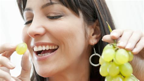 Why Its Socially Acceptable To Sample Grapes At The Store