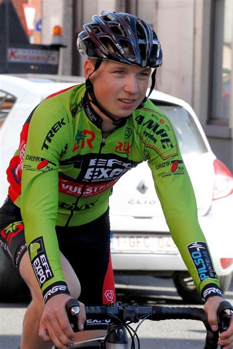 Marlen reusser claimed the national title after covering the 20km course in 27:47 beating. KOERS KORT. Mauri Vansevenant wint prestigieuze ...