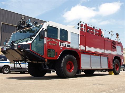 Usaf Oshkosh Striker 4x4 Fire Trucks Fire Engine Fire Equipment