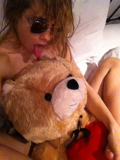 Bradley Cooper S Ex Suki Waterhouse Leaked Nude Photos 11178 The Best
