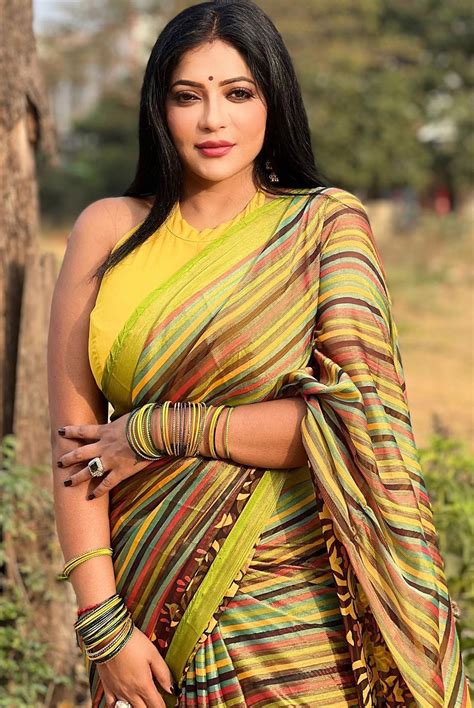 Reshma Pasupuleti In Saree Stills South Indian Actress