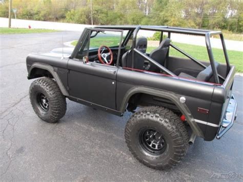 Exterior And Interior 1974 Ford Bronco 4x4 Jeep Mods Jeep Suv Jeep