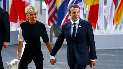 For comparison, there is almost the same age difference between president donald trump, 70, and his wife melania, 47, as there is between macron, 39, and trogneux, 64. Brigitte Macron Addresses Age Gap Between Her and French President Emmanuel Macron | Glamour