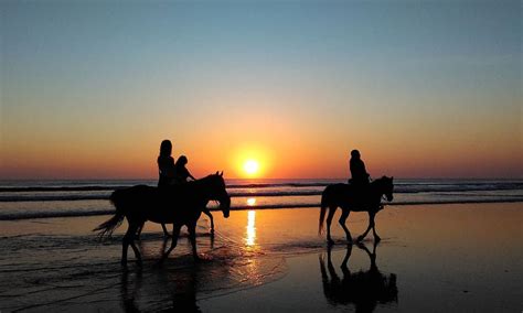 Riding On The Beach Is A Dream Come True Cowgirl Magazine