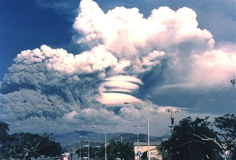 Mount Pinatubo Eruption Philippines 1991 Ejected 20 Million Tons Of