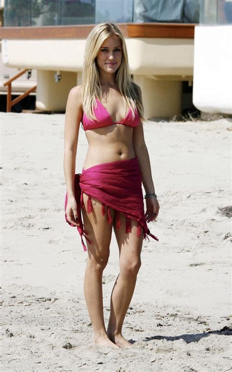 Beautiful Kristin Cavallari On The Beach 15 Pics Izismile Com